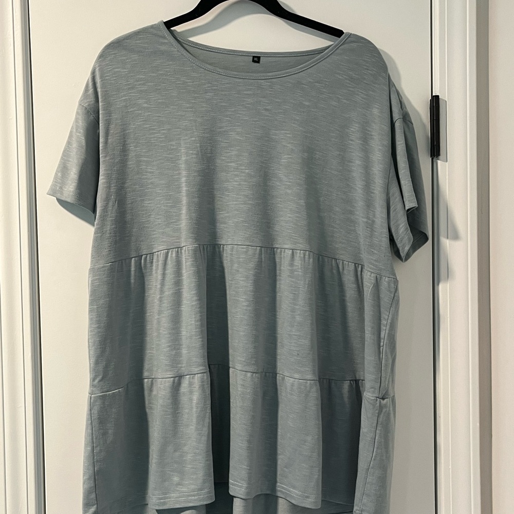 3/$20 Defal Pea Green Short Sleeve Babydoll Top